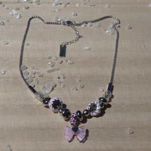 Y2K Bow tie necklace